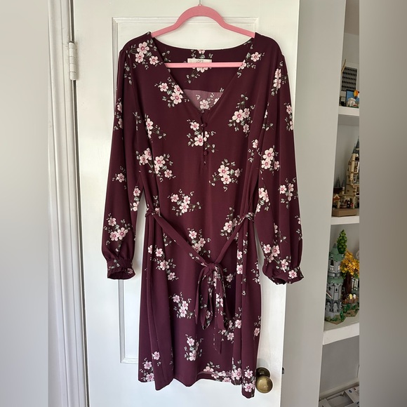 LOFT Dresses & Skirts - LOFT Floral Dress